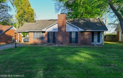 6406 Cherokee Drive, Olive Branch, MS 38654