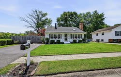 881 BROADFIELD DR, NEWARK, DE 19713