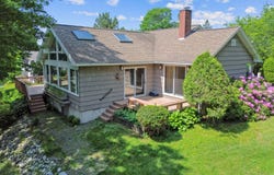 24 High Street, Hallowell, ME 04347