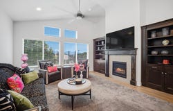 10682 S BRIDLEWOOD Ln E, Sandy, UT 84092