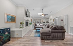 11009 Pinehurst DR, Austin, TX 78747