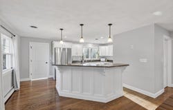 21 Huntington Ave, Methuen, MA 01844