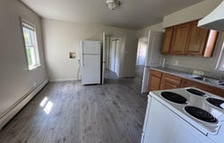 2 McLoughlin Lane, Troy, NY 12180