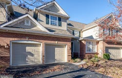 66 FARMVIEW LANE, LITITZ, PA 17543