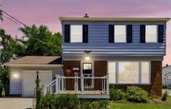 423 E 305th Street, Willowick, OH 44095