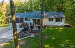 3215 Buchanan Street, Marne, MI 49435