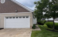 1235 Canyon View Road, Sagamore Hills, OH 44067