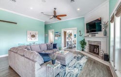 922 Palm Ridge Dr, Crystal Beach, TX 77650