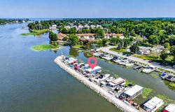 1000 HARBOR POINT Court, WINNECONNE, WI 54986-9653