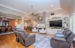 3217 Ridge Brook Cir, Louisville, KY 40245