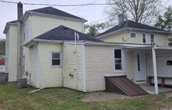 207 E 3rd Street, Augusta, KY 41002