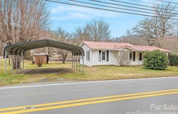 1124 Skyland Drive, Sylva, NC 28779