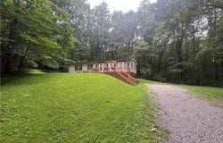 106 Painter Ln, Lancaster Twp, PA 16037