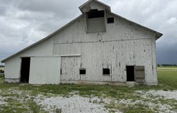 2607 N Henderson Road, Rushville, IN 46173