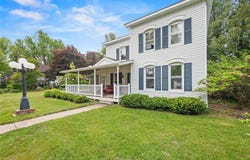632 E 2nd Street, New Richmond, WI 54017
