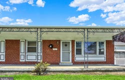 29 KENSINGTON DRIVE, CAMP HILL, PA 17011