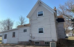 35 W Rooney Avenue, Appleton, MN 56208