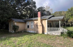 177 E 3RD AVENUE, PIERSON, FL 32180