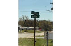 Barton Avenue, Parsons, KS 67357