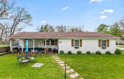 11035 E Cherokee Drive, Walkerton, IN 46574