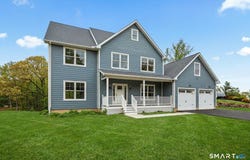 8 Ridgewood Club Road, Prospect, CT 06712