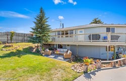 511 E Pine Rd, Yakima, WA 98903