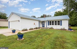 9 HOWARD DRIVE, EAST BERLIN, PA 17316