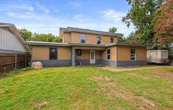 708 E Commerce Street, Mexia, TX 76667