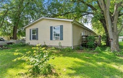 206 S Prospect Street, Coffeen, IL 62017