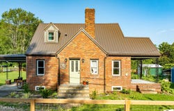 461 South Shady Avenue, Damascus, VA 24236