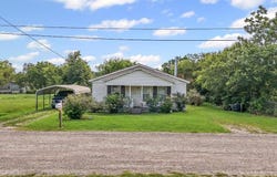 104 S College Street, Itasca, TX 76055