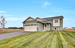 829 3rd Ave Court SW, Rice, MN 56367
