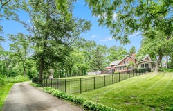 808 Waverly Road, Chesterton, IN 46304