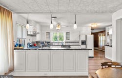19 SPRUCE AVENUE, BORDENTOWN, NJ 08505