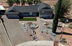 2 Echo Ct, Page, AZ 86040