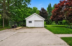 6109 Brooklyn Road, Jackson, MI 49201