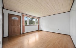 115 Shippingport Rd, Aliquippa, PA 15001