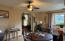 904 W Johnson Street, Vandalia, IL 62471