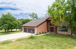 1318 AMANDA Drive, Metamora, IL 61548
