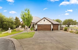 303 Emerald Way, Horseshoe Bay, TX 78657-0000
