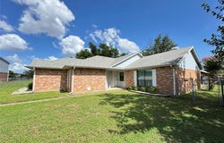 525 Olympus Street, Cedar Hill, TX 75104