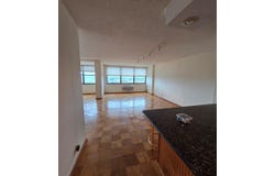 7000 BLVD E, Guttenberg, NJ 07093