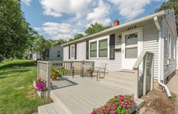 2719 Randolph Street, Waterloo, IA 50702