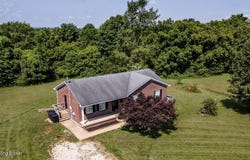 551 Tindale Dr, Taylorsville, KY 40071