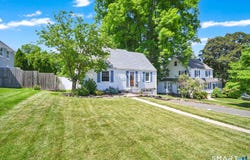 36 Oakdale Street, Wethersfield, CT 06109
