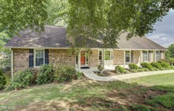 2806 Avondale Drive, Johnson City, TN 37604