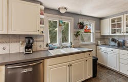 15 Freedom Drive, Cranston, RI 02920