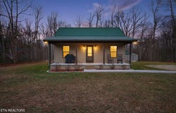 4066 Cumberland Lakes Drive, Monterey, TN 38574