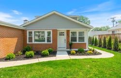 791 N Michigan Street, Elmhurst, IL 60126