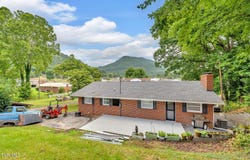 164 Greenwood Drive, Weber City, VA 24290